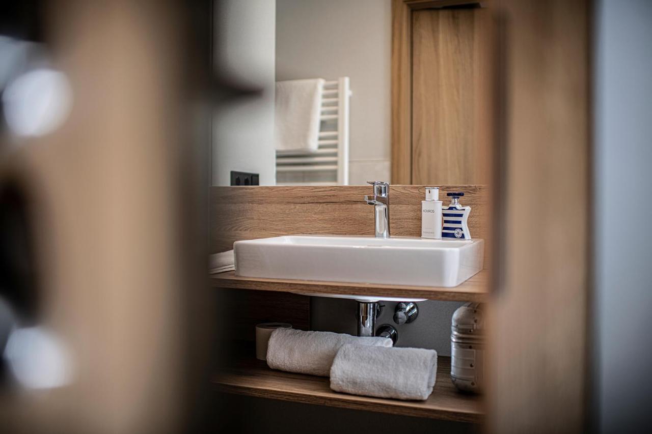Adoro Aparthotel 불 외부 사진