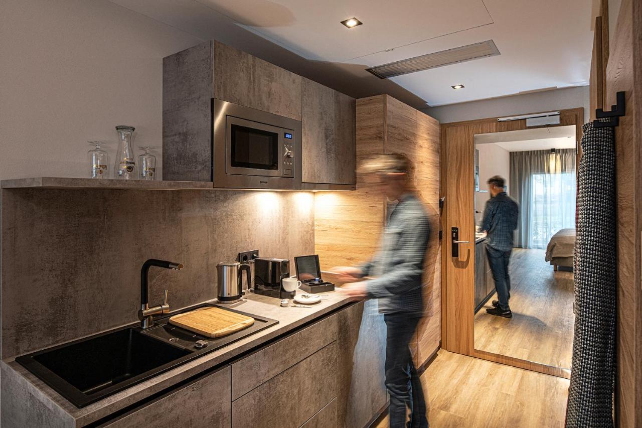 Adoro Aparthotel 불 외부 사진